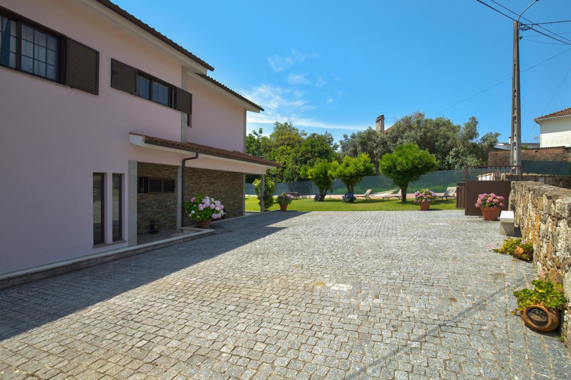 Suite Em Viana Do Castelo Exteriör bild
